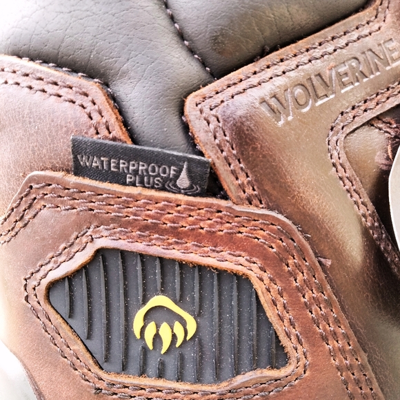 NWT. WOLVERINE 6\